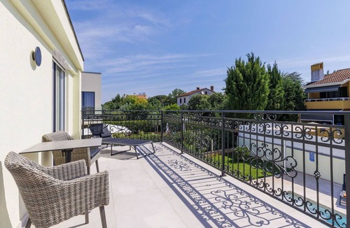 Stinjan Villa | Beautiful private villa for 7 guests with private pool, A/C, WIFI, TV and terrace