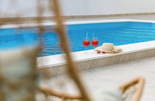 Lopar Villa | Beautiful private villa for 8 guests with A/C, private pool, WIFI, TV, terrace and pets allowed