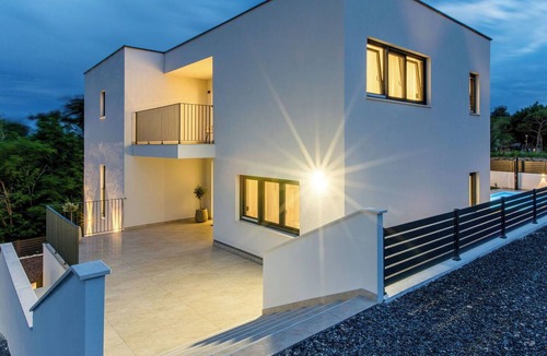 Lopar Villa | Beautiful private villa for 8 guests with A/C, private pool, WIFI, TV, terrace and pets allowed