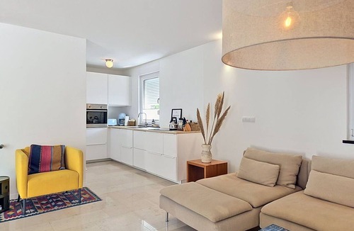 Fiorini House | Beautiful private villa for 10 people with A/C, private pool, WIFI, TV and terrace