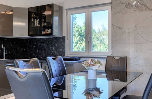 Sikici House | Beautiful private villa with private pool, WIFI, A/C, TV, terrace, pets allowed and panoramic view