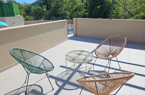 Vrgorac House | Beautiful private villa for 6 guests with WIFI, private pool, A/C, TV and terrace