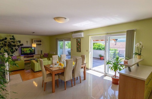 Donji Prolozac House | Beautiful private villa for 10 people with A/C, private pool, WIFI, TV and terrace