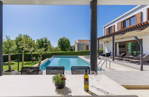 Sveti Petar u Sumi Villa | Beautiful private villa for 6 people with WIFI, private pool, A/C, TV, terrace and pets allowed