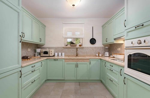 Bazgalji Villa | Beautiful private villa for 6 guests with WIFI, A/C, private pool, TV, terrace and pets allowed
