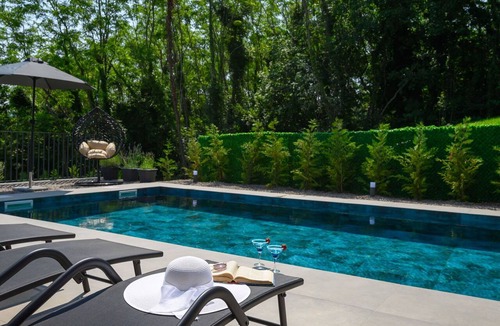 Sumber Villa | Beautiful private villa with hot tub, private pool, WIFI, A/C, TV, terrace and pets allowed