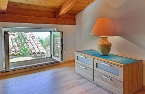 Opric House | Beautiful private villa for 2 people with WIFI, A/C, TV, terrace and pets allowed