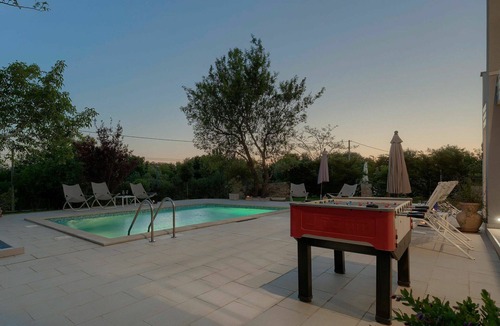 Stanisovi Villa | Beautiful private villa with private pool, WIFI, A/C, TV, terrace, pets allowed and panoramic view