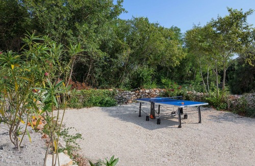 Stanisovi Villa | Beautiful private villa with private pool, WIFI, A/C, TV, terrace, pets allowed and panoramic view