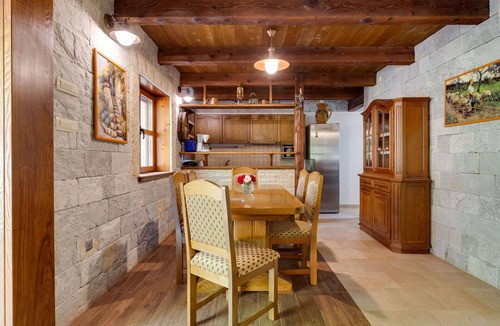 Stankovci House | Beautiful private villa for 8 guests with WIFI, private pool, A/C, TV and patio
