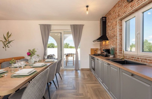 Bila Vlaka House | Beautiful private villa for 6 people with WIFI, A/C, private pool, TV, terrace and pets allowed