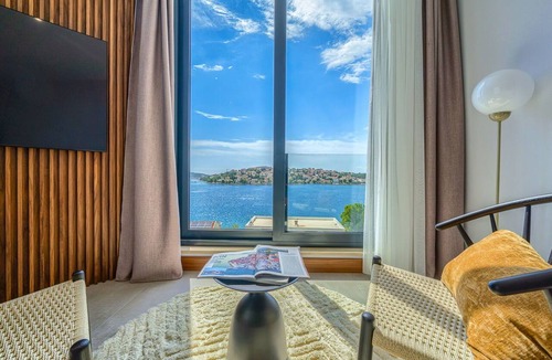 Rogoznica Villa | Beautiful private villa for 10 people with WIFI, private pool, A/C, TV and terrace