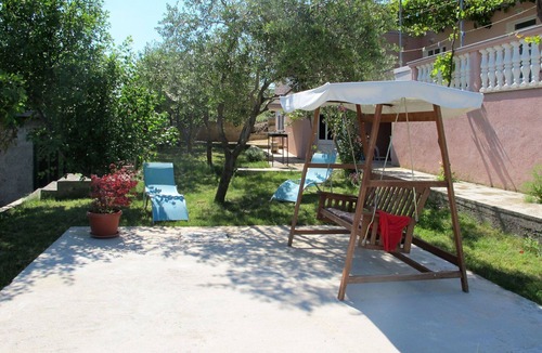 Kali House | Beautiful private villa for 10 guests with A/C, WIFI, TV, terrace and pets allowed