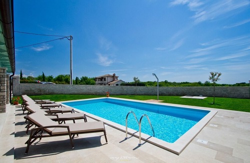Radetici Villa | Beautiful stone villa with pool in Central Istria