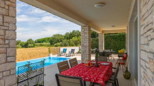 Buzinija Villa | Beautiful Villa Casa Nova with pool in Brtonigla
