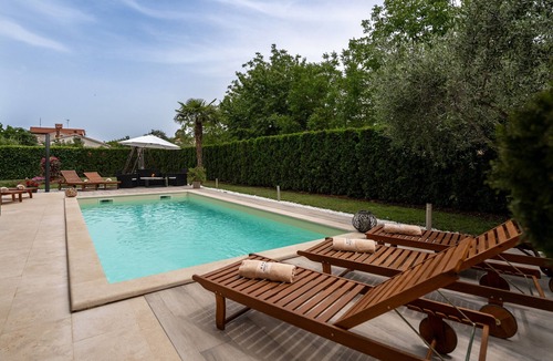 Vizinada Villa | Beautiful villa Dani with panoramic view