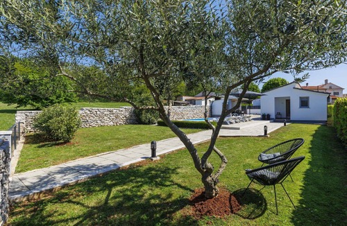 Sveti Petar u Sumi House | Beautiful villa for 6 guests with private pool, WIFI, A/C, TV and terrace
