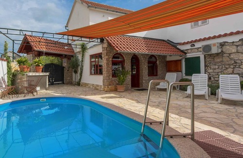 Cista Velika House | Beautiful villa for 8 people with A/C, private pool, WIFI, TV, terrace and parking