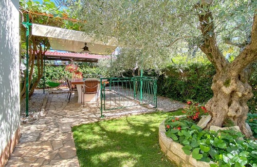 Novigrad Apartment | Beco A2 plus 2 nr 2 - One Bedroom Apartment, Sleeps 4