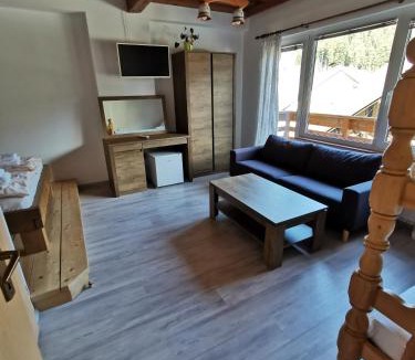 Gorje House | Bed&Breakfast Anž'k
