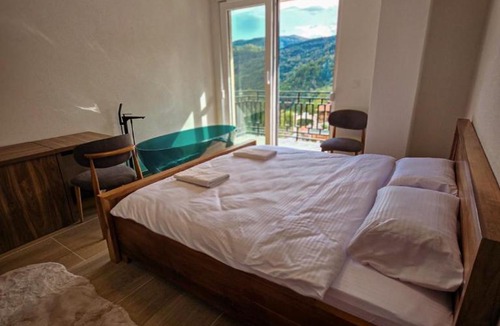 Strellc i Epërm Villa | Belle Resort