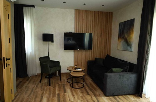 Mladenovac Apartment | Belvedere RESORT