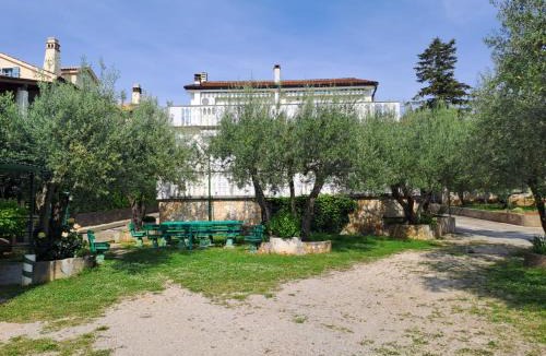 Sveti Vid-Miholjice Apartment | Bernarda