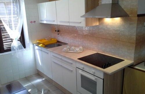 Nerezine Apartment | Berto