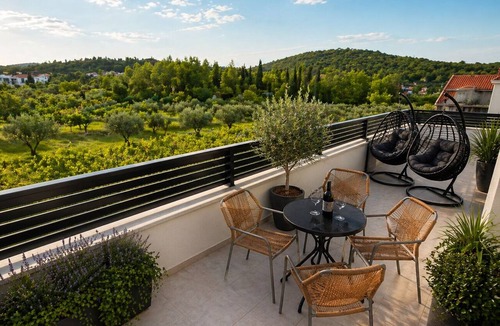 Zupa dubrovacka Apartment | Bjonda Big Family Apt 3BR 2 Balconies + Private Parking