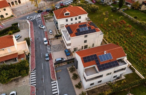 Zupa dubrovacka Apartment | Bjonda Big Family Apt 3BR 2 Balconies + Private Parking