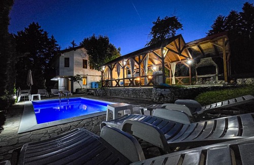 Sarajevo Villa | Black Pearl