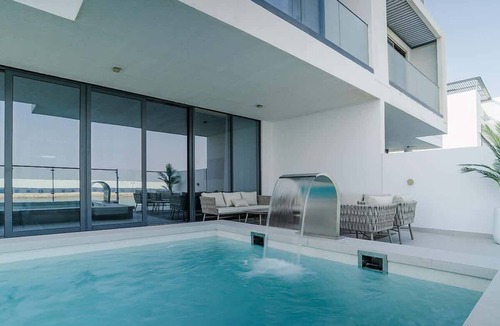 Dubai Villa | Blausee Beachfront Villa with Private Pool