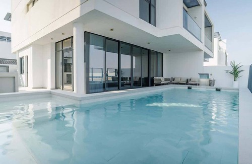 Dubai Villa | Blausee Beachfront Villa with Private Pool