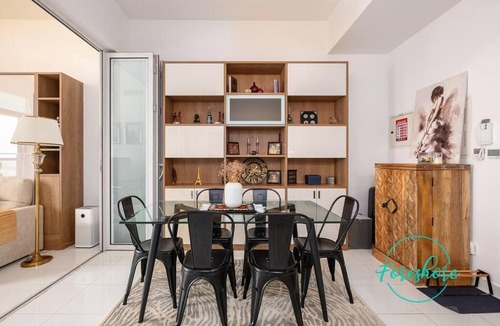 Discovery Gardens Apartment | Blissful One Bedroom Apartment