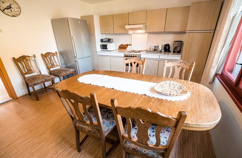 Vidrga House | Bloomfield Retreat Country House with Sauna - Three Bedroom Country House