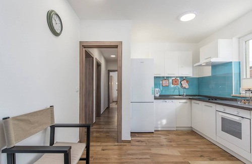 Nova Vas House | Blue Holiday House with Private Pool