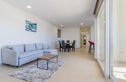 Cres Apartment | Blue Pearl Apartment