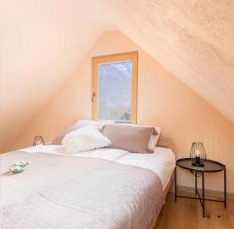 Bohinjska Bistrica House | Bohinj Cottage Pr' Maricki - house in nature with hot tub & sauna