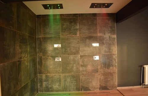 Lanterna Apartment | Boutique Hotel Imperial /Double or Twin Room - Disability Access