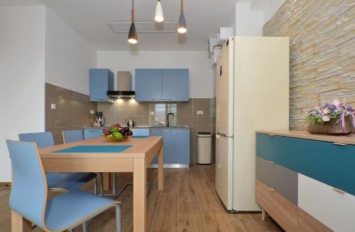 Znjan Apartment | Brand new luxury apartment Blue Gallery