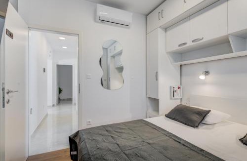 Kastel Novi Villa | Brand New Villa Zlatne NiTi with heated pool