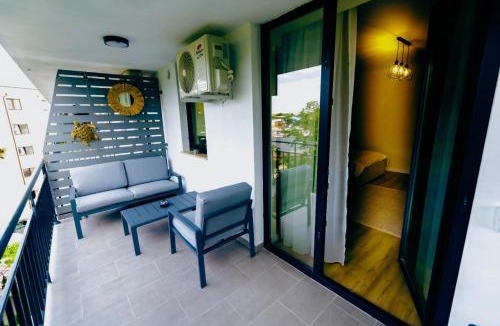 Saturn Apartment | Breeze Studios Saturn