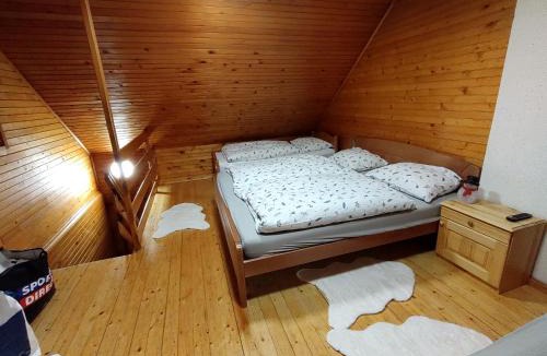 Slovenska Bistrica Apartment | Brunarica 6A - Pohorje - Trije Kralji - Pohodnistvo in gorsko kolesarstvo