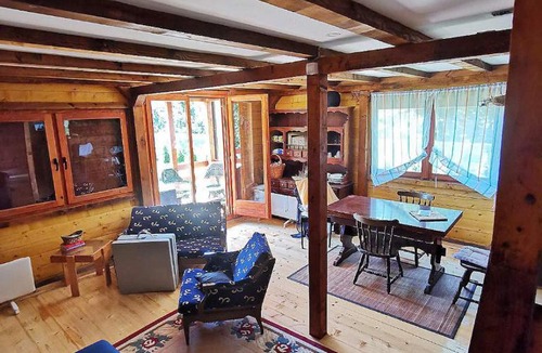 Bor House | Brvnara koliba