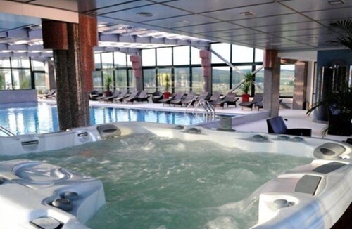 Tirgu Mures Hotel | Business V Hotel