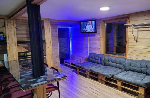 Vartop House | Cabana Rosie