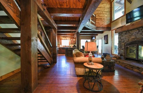 Sacele House | Casa lavanda