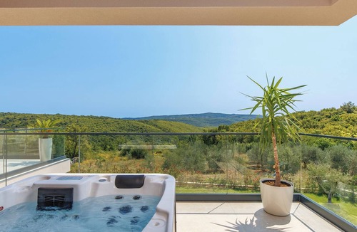 Kunj Villa | Casa Mayren – Romantic Villa with Pool & Spa
