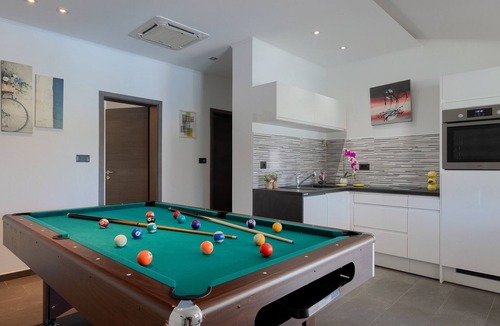 Loborika Villa | Casa Nada by Villas Guide