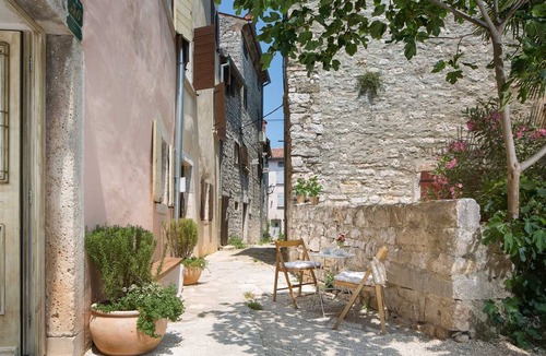 Bale Villa | Casa Pharus old town Bale